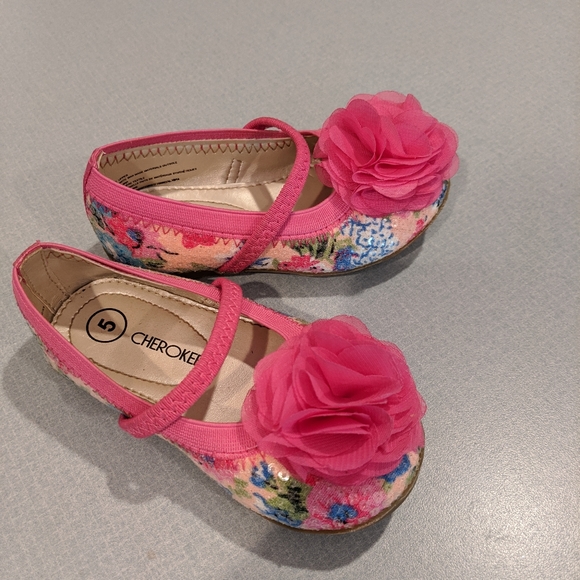 Cherokee Other - 🐥 Toddler Size 5 Cherokee Shoes